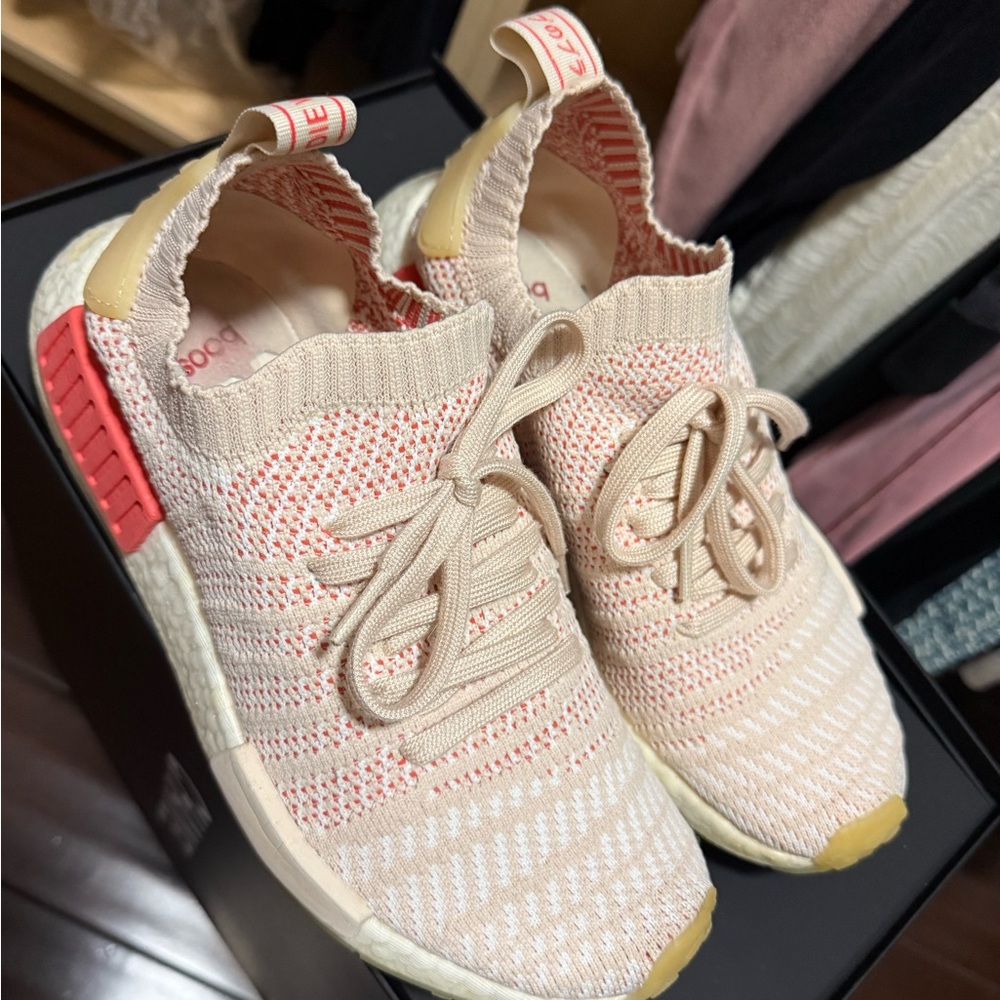 Adidas sneakers 7.5